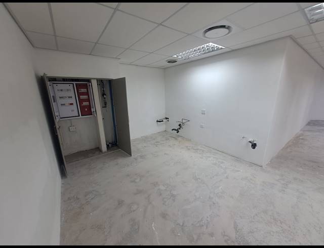 247M² BUSINESS CENTRE TO LET IN SUNNINGDALE